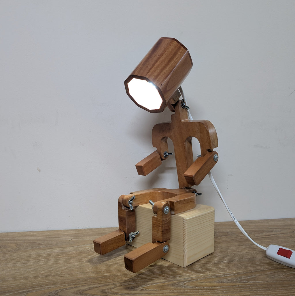 Sitting Robot Lamp